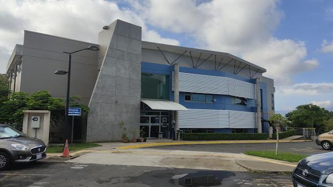 Fachada de la Escuela de Salud Pública UCR
