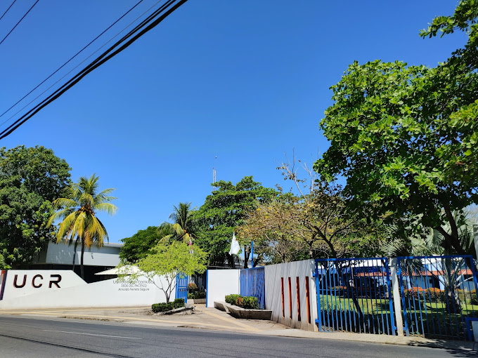 Fachada de la Uinversidad de Costa Rica, Sede del Pacífico