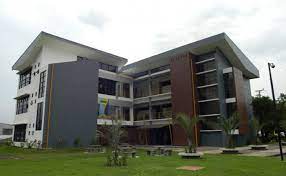 Fachada de la Escuela de Enfermería UCR